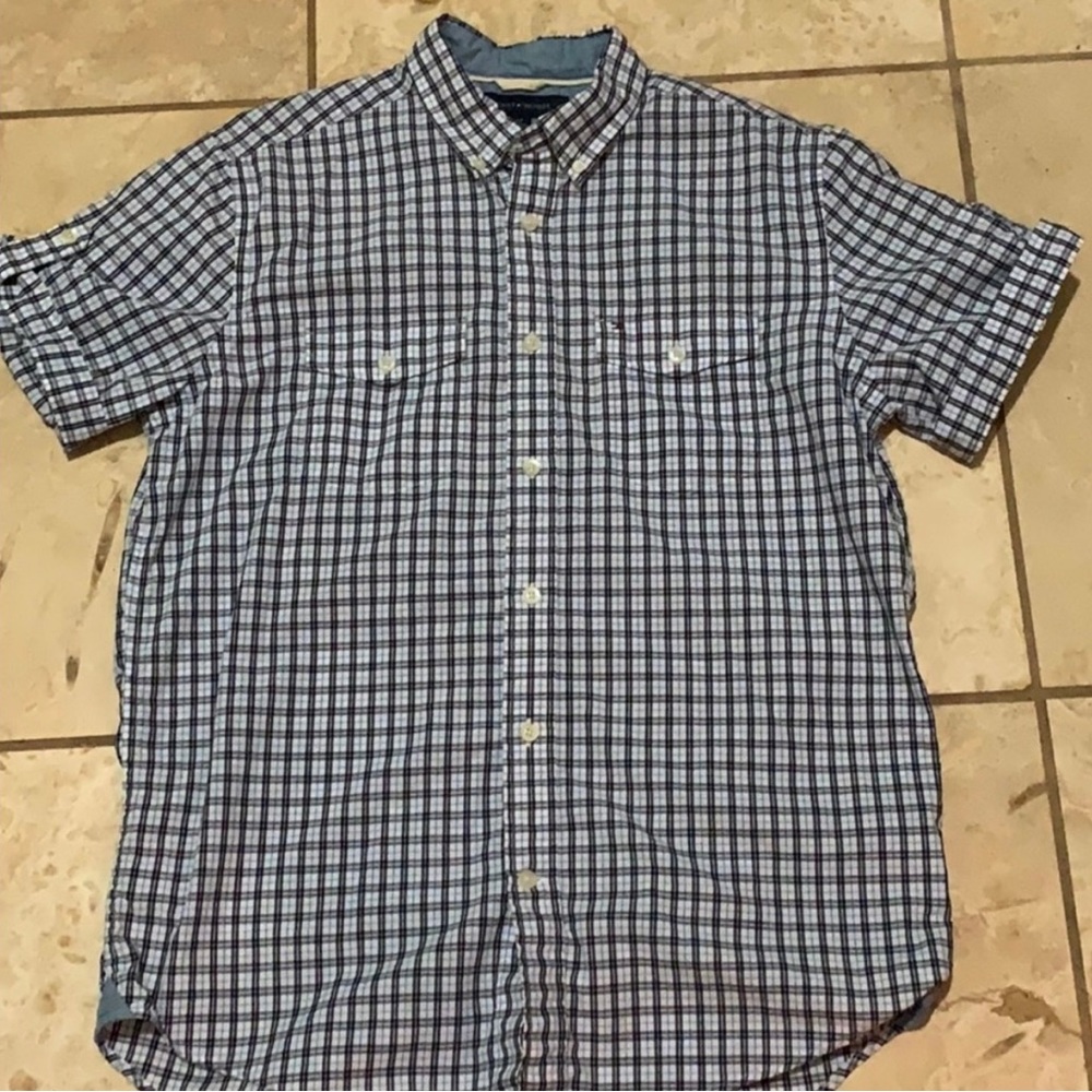 NWOT-Men's Tommy Hilfiger Short sleeve button-down shirt
